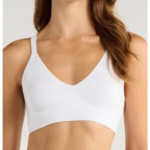 True & Co. White Seamless V-Neck Bralette